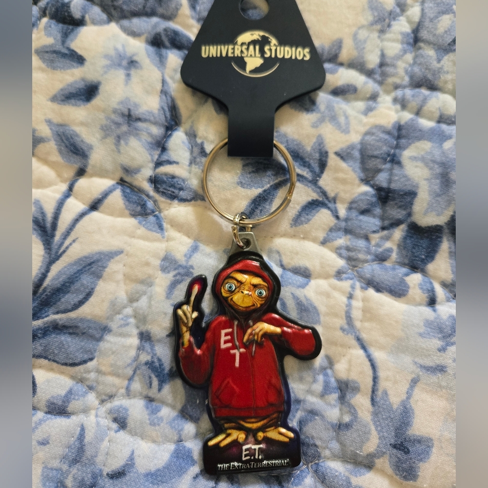 NWT Universal ET KeyChain